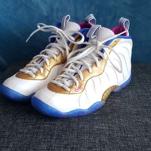 Nike Little Posited One youth speakers